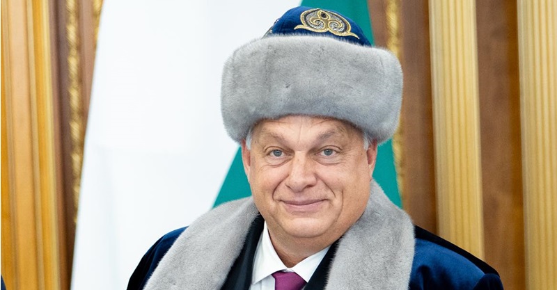 Micsoda égés! Orbán Viktor komplett h*lyét csinált magából farsangkor