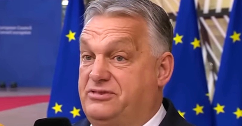 Orbán azt kérte a Jézuskától, hogy jövőre fehér lovon vonulhasson be Brüsszelbe